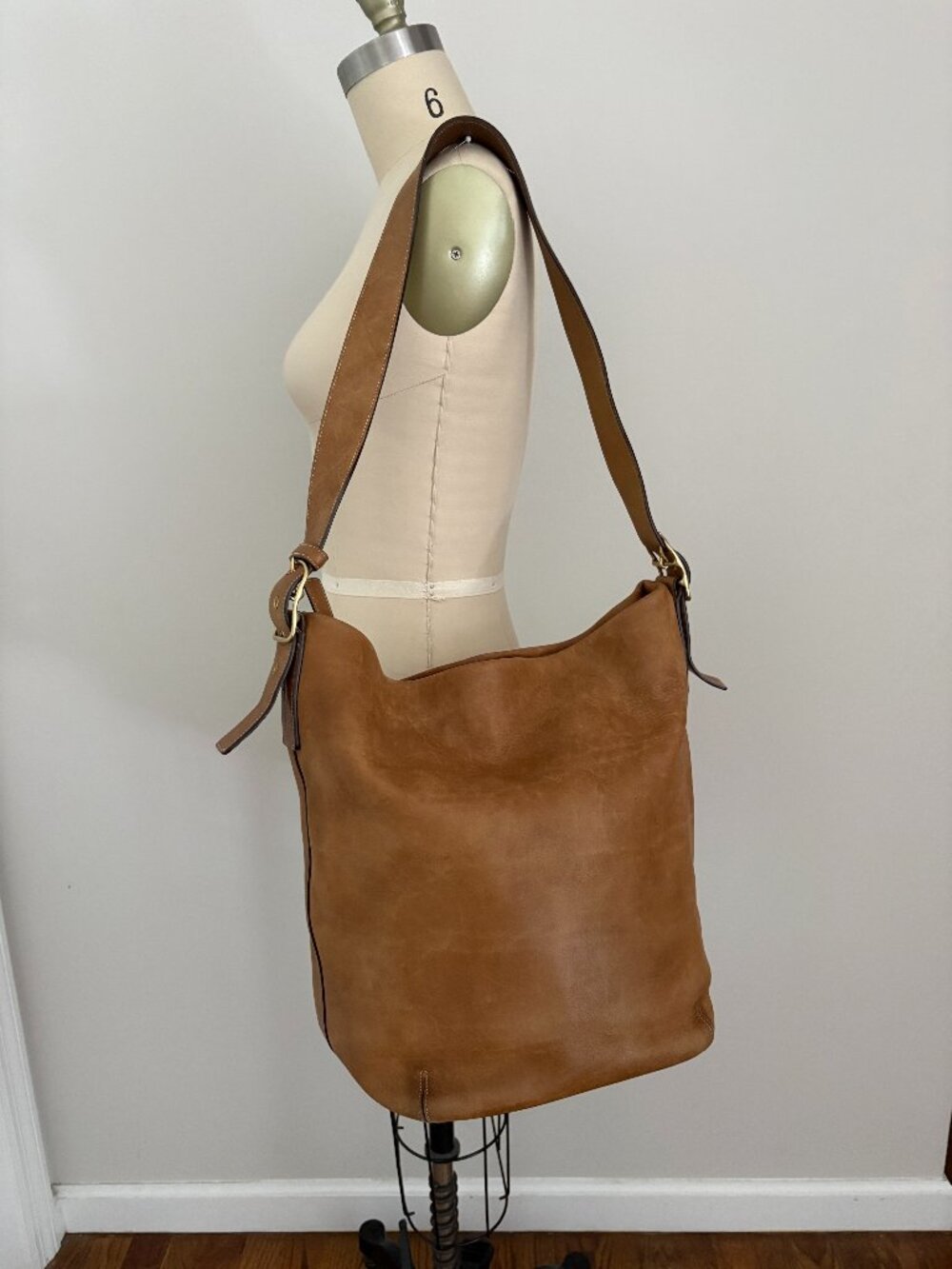 Vintage Coach 9183 British Tan Leather Legacy Duffle Sac Bucket Bag Y2K Boho